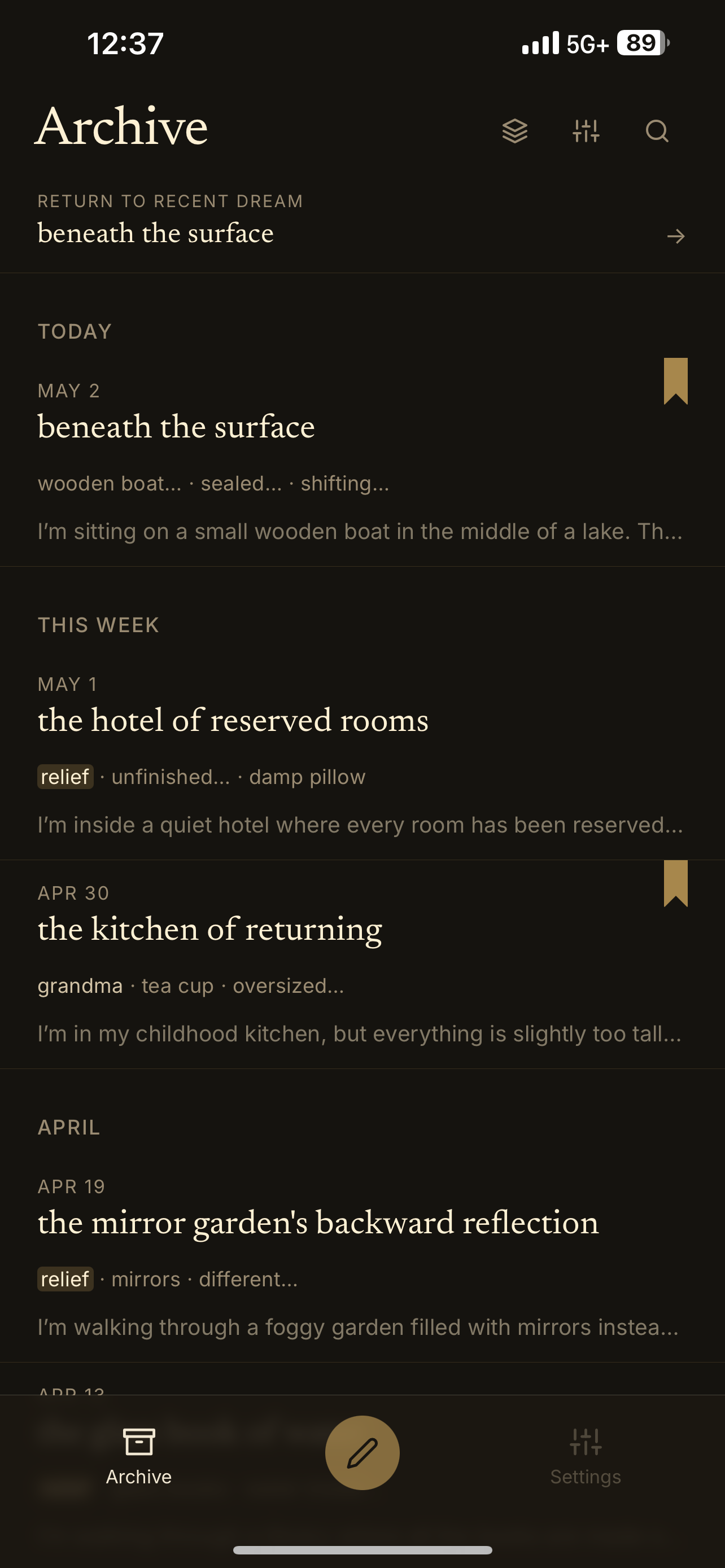 Dark Archive theme showing the Velum archive screen